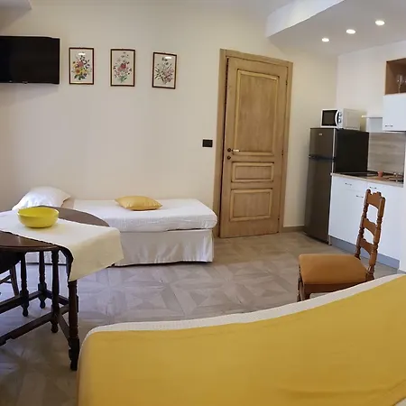 A Casa Vostra * 贾迪尼-纳克索斯